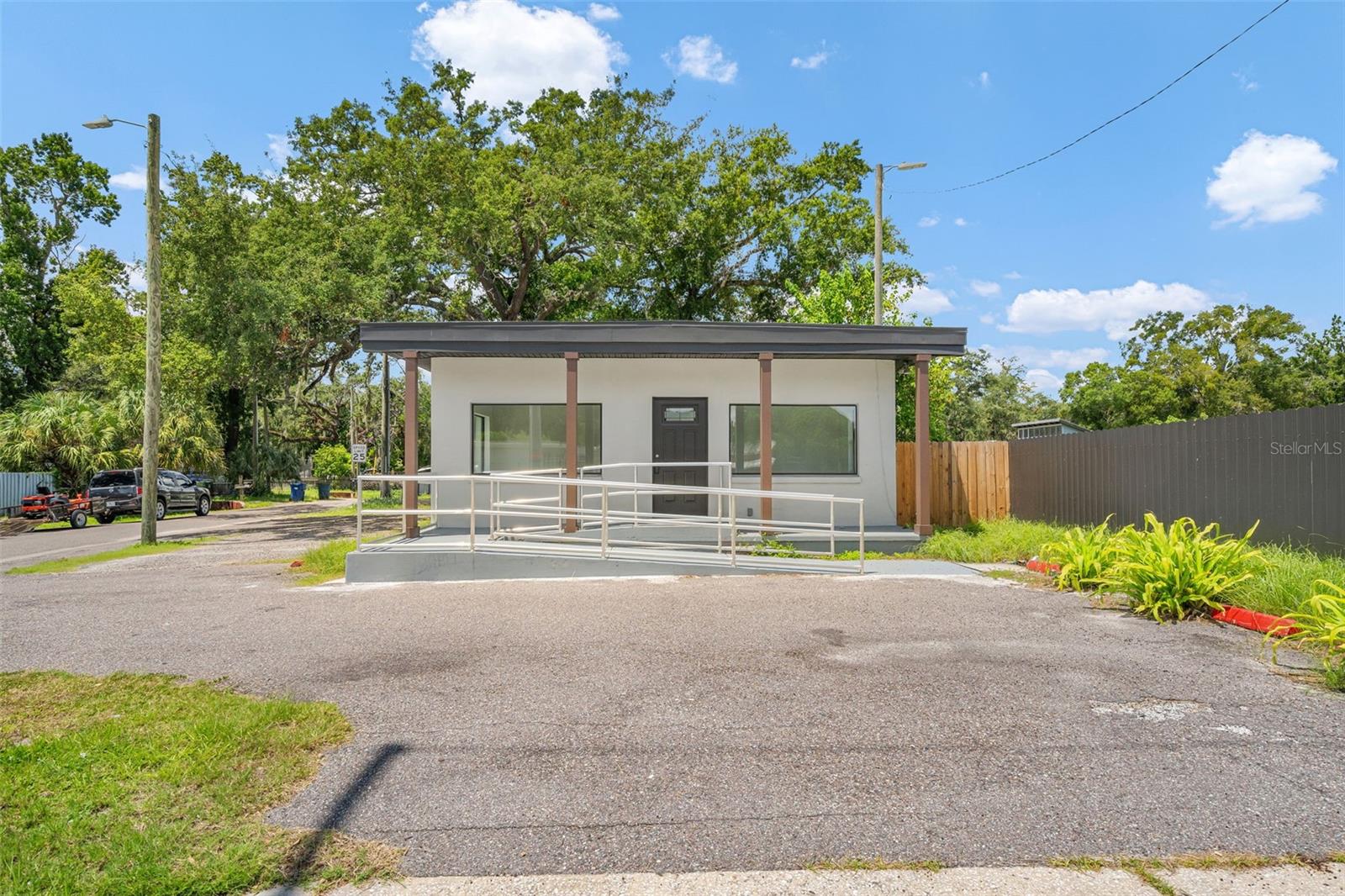 10302 N NEBRASKA AVENUE, Tampa, FL 33612