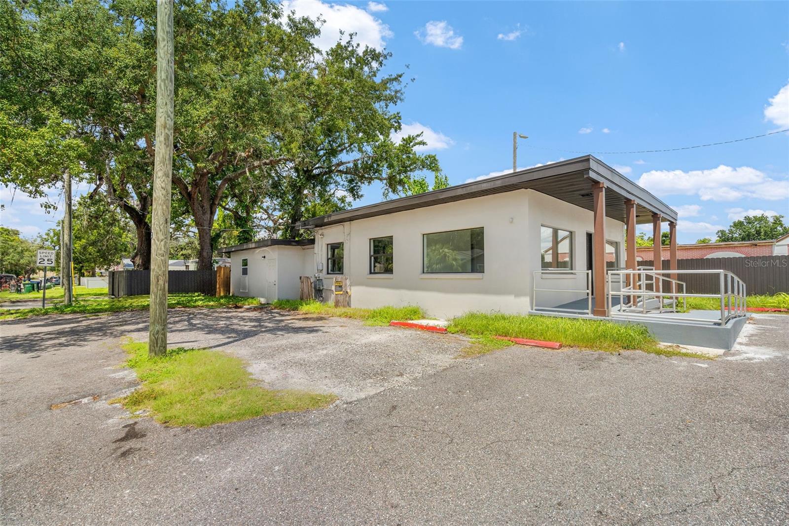 10302 N NEBRASKA AVENUE, Tampa, FL 33612