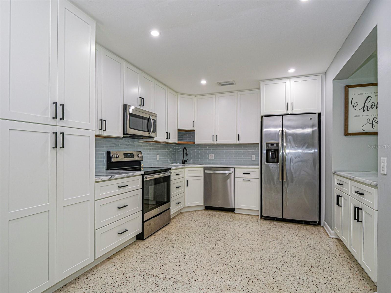 2755 6TH PLACE, Vero Beach, FL 32968