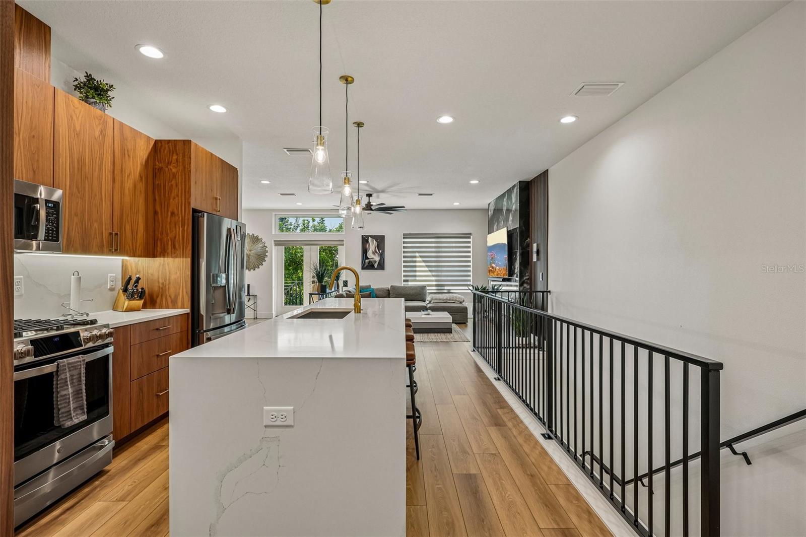 8625 5TH STREET N, St Petersburg, FL 33702