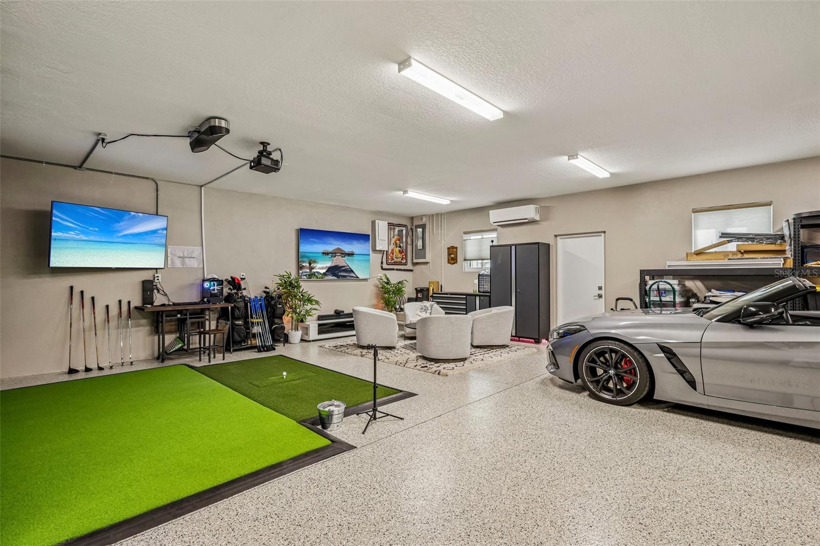 8625 5TH STREET N, St Petersburg, FL 33702