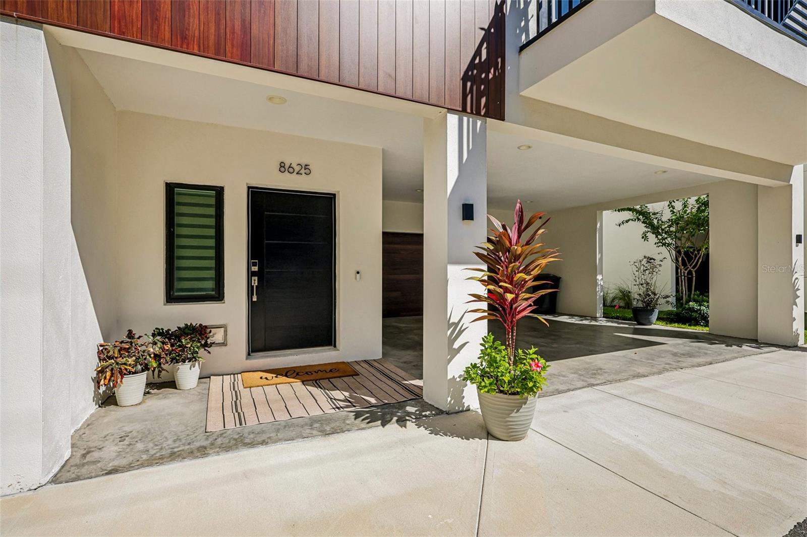 8625 5TH STREET N, St Petersburg, FL 33702