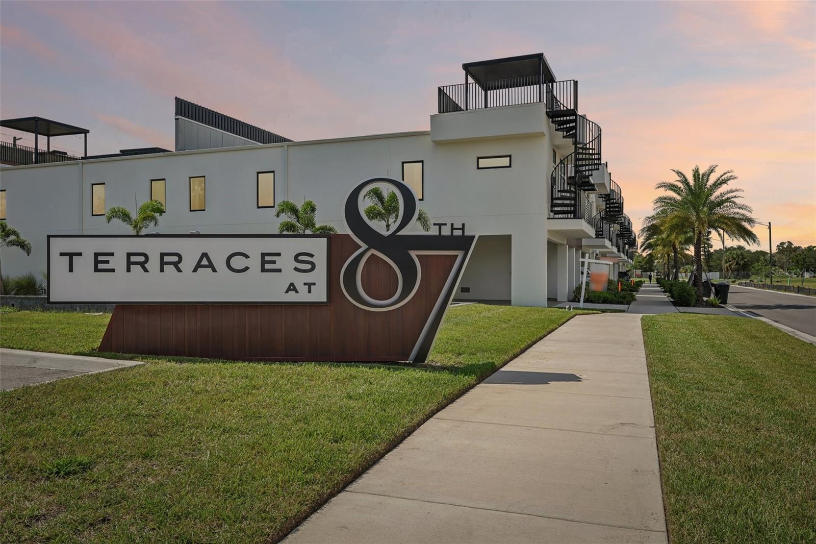8625 5TH STREET N, St Petersburg, FL 33702