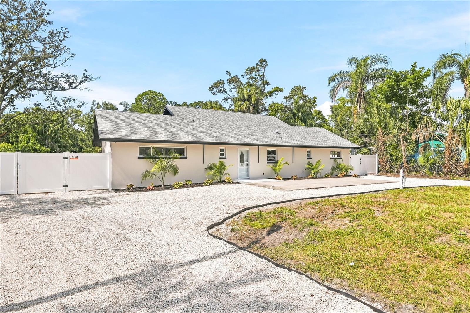 8605 JACKSON SPRINGS ROAD, Tampa, FL 33615