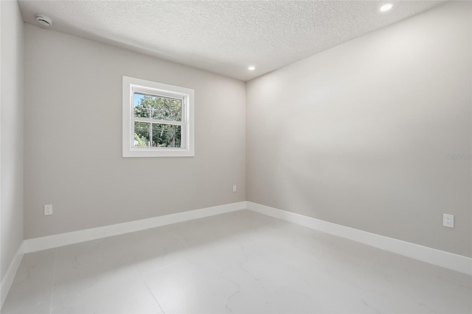 8605 JACKSON SPRINGS ROAD, Tampa, FL 33615