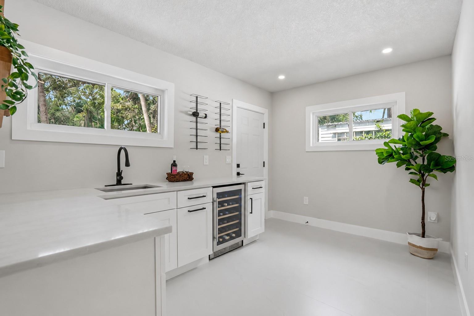 8605 JACKSON SPRINGS ROAD, Tampa, FL 33615