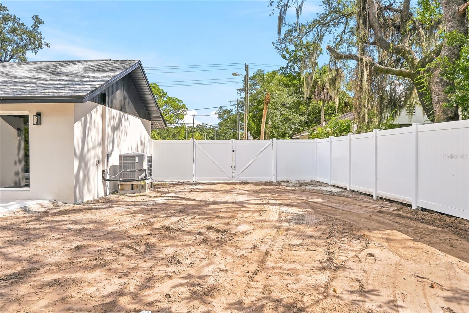 8605 JACKSON SPRINGS ROAD, Tampa, FL 33615