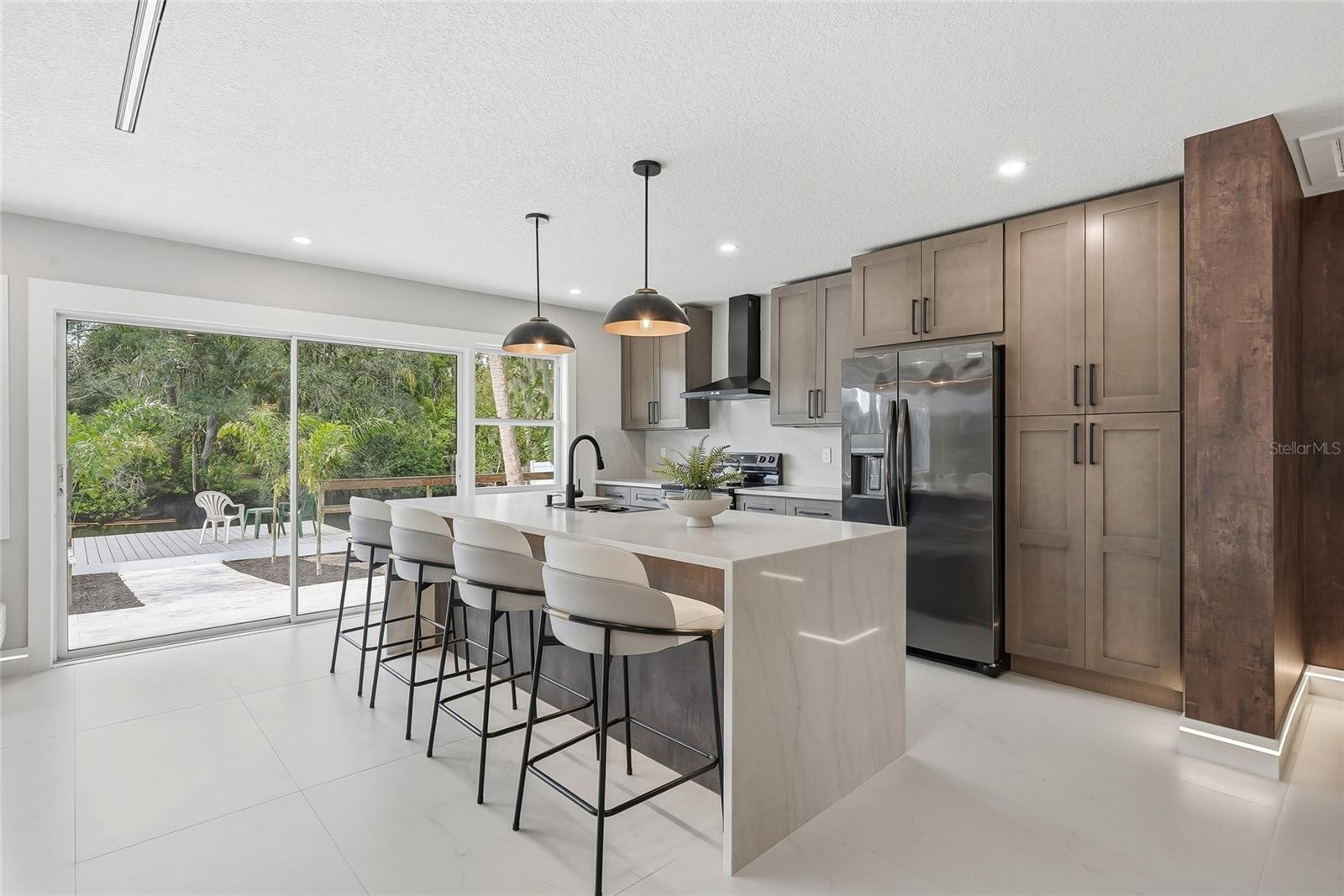 8605 JACKSON SPRINGS ROAD, Tampa, FL 33615