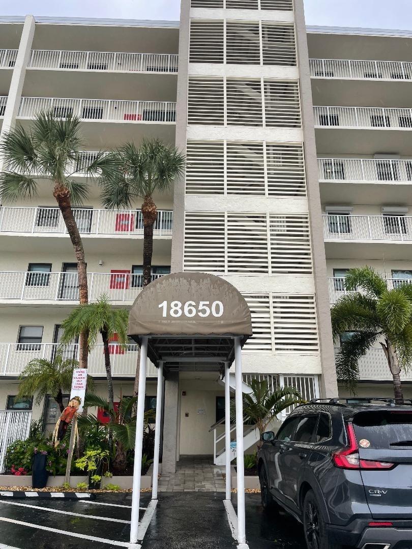 18650 GULF BOULEVARD, #304, Indian Shores, FL 33785