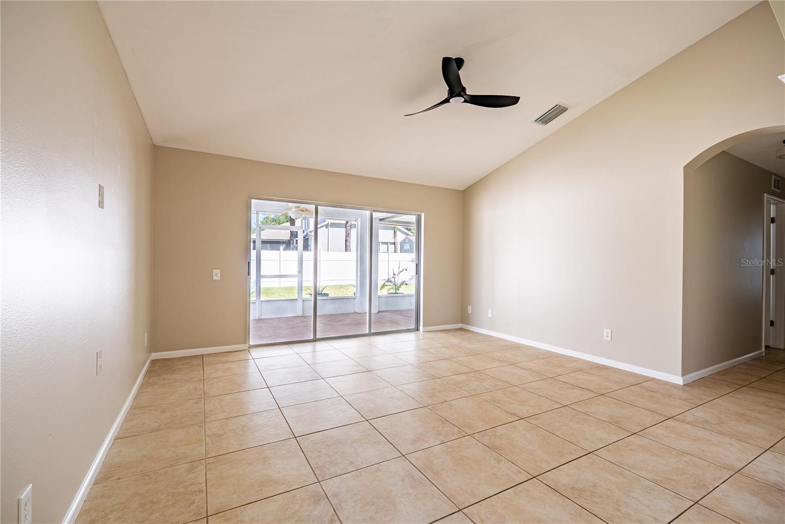 2022 SAMANTHA LANE, Valrico, FL 33594