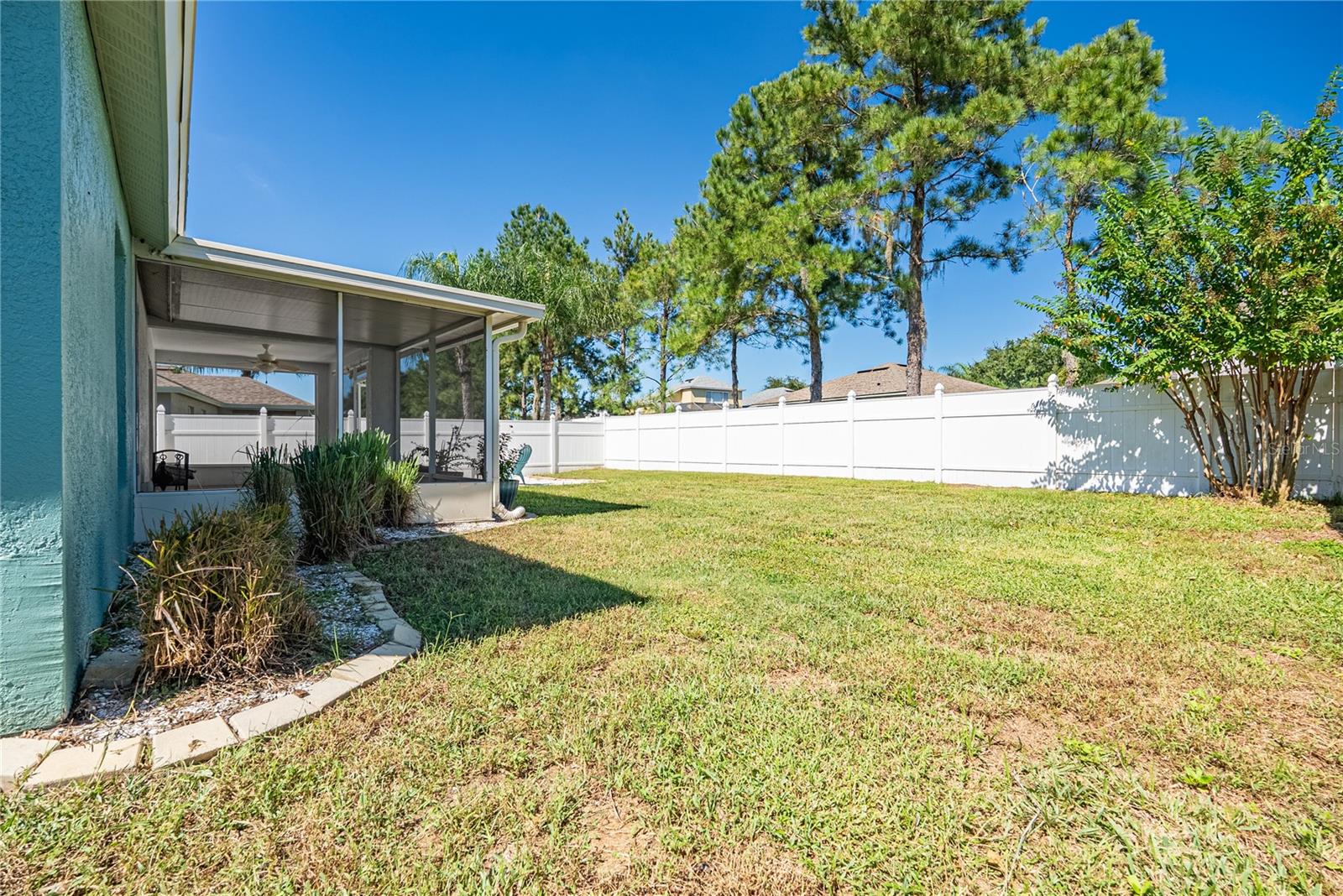 2022 SAMANTHA LANE, Valrico, FL 33594