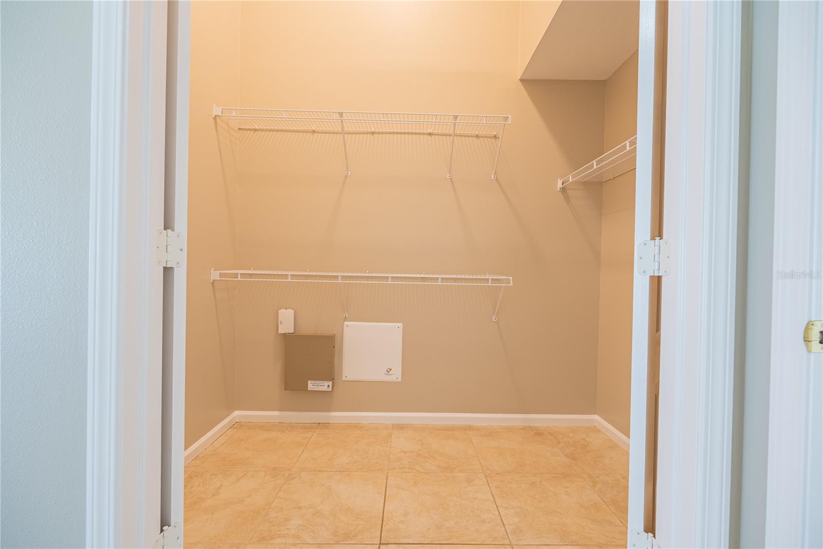 2022 SAMANTHA LANE, Valrico, FL 33594