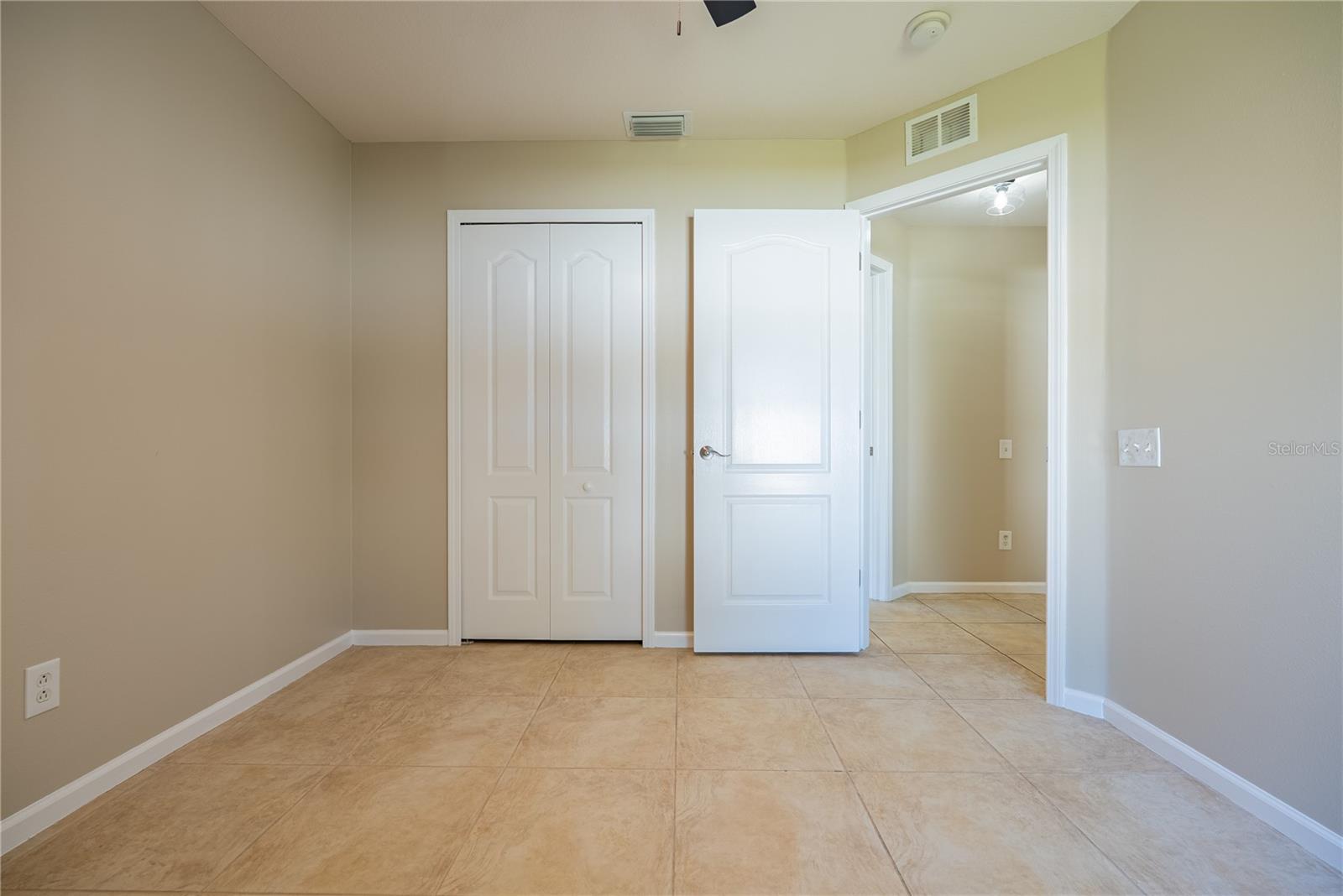 2022 SAMANTHA LANE, Valrico, FL 33594