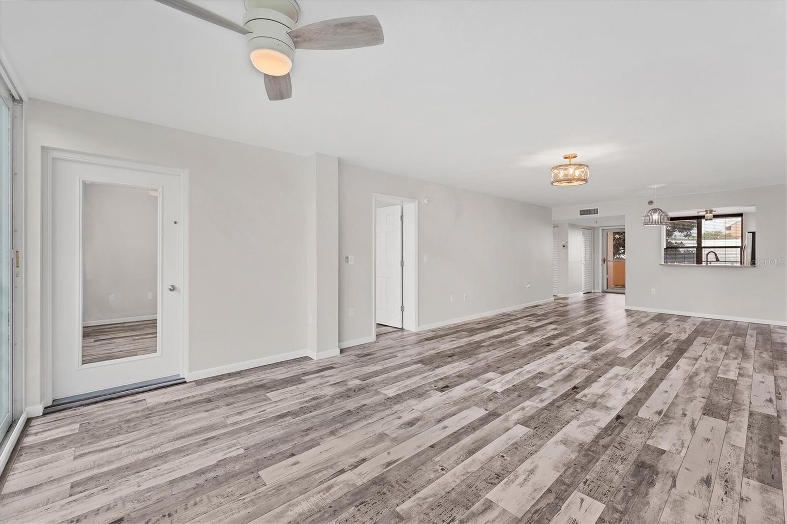 4530 PINEBROOK CIRCLE, #208, Bradenton, FL 34209
