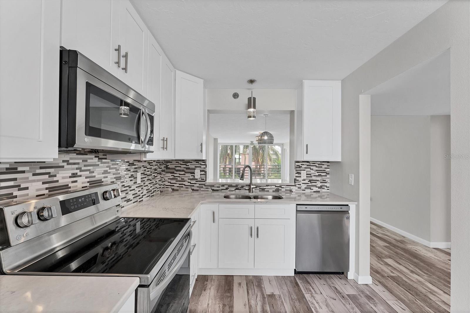 4530 PINEBROOK CIRCLE, #208, Bradenton, FL 34209