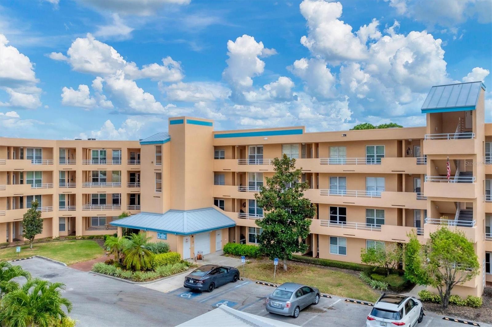 4530 PINEBROOK CIRCLE, #208, Bradenton, FL 34209