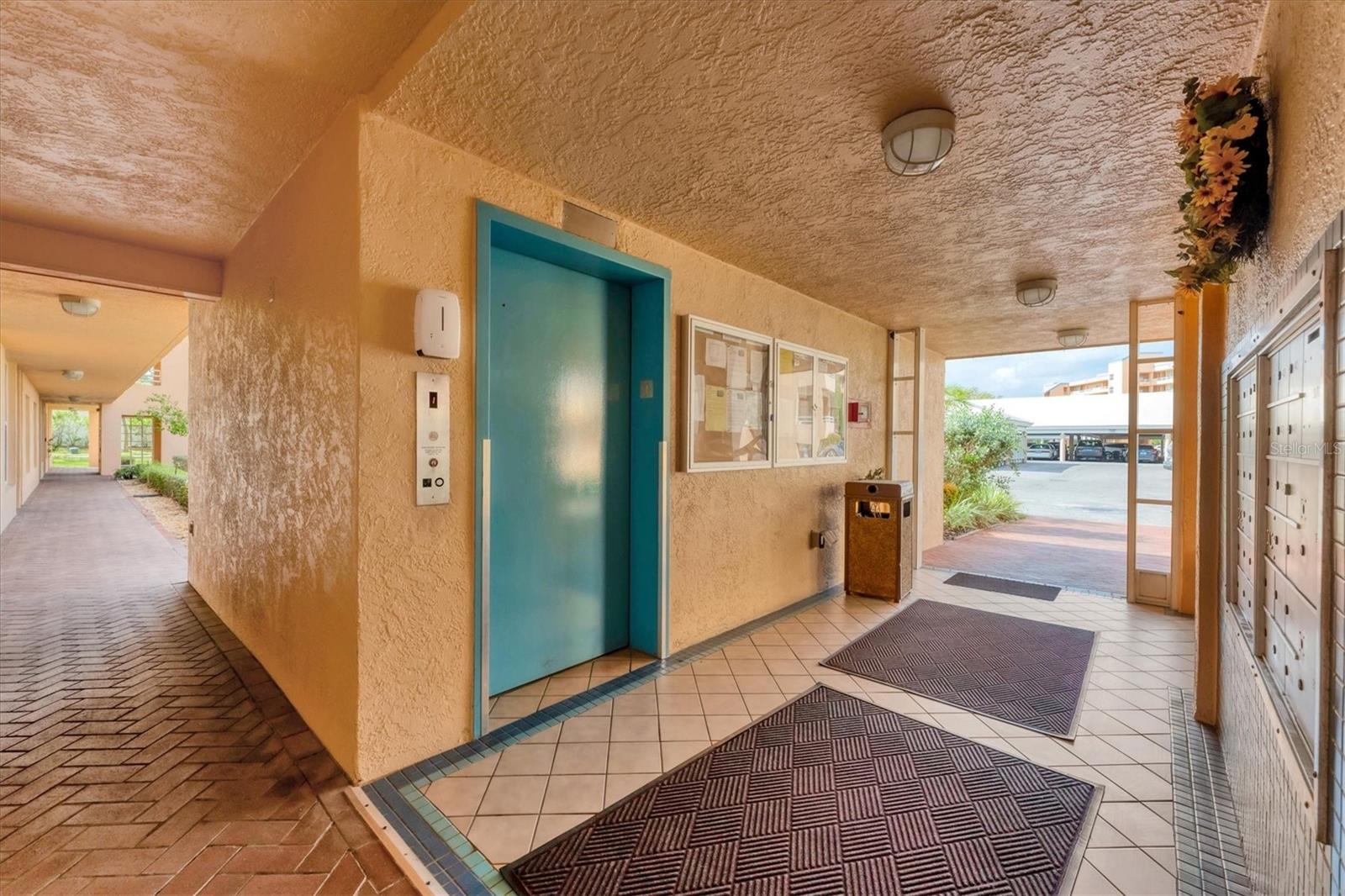 4530 PINEBROOK CIRCLE, #208, Bradenton, FL 34209