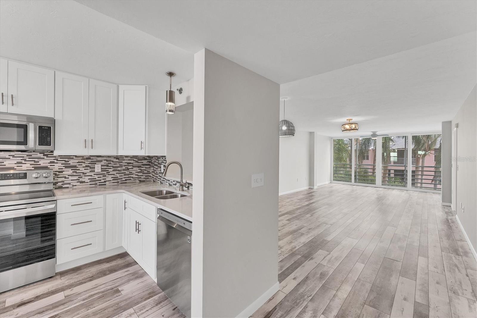 4530 PINEBROOK CIRCLE, #208, Bradenton, FL 34209