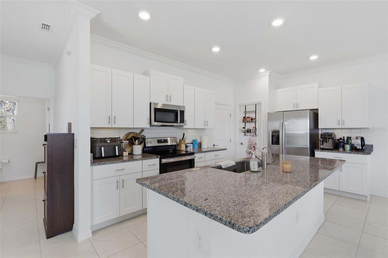 8874 GALLANTREE PLACE, Land O Lakes, FL 34637