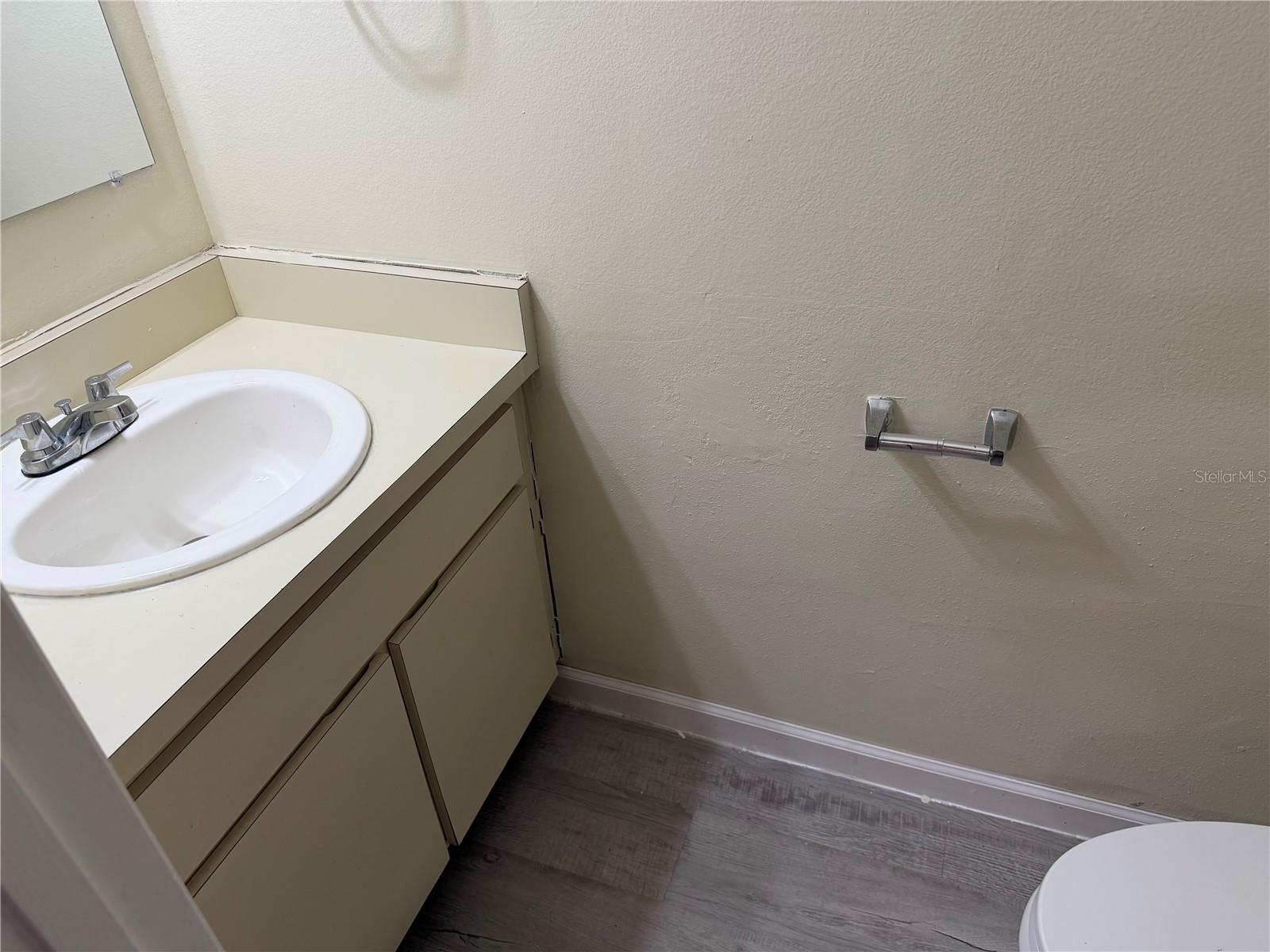 4022 OAK LIMB COURT, Tampa, FL 33614