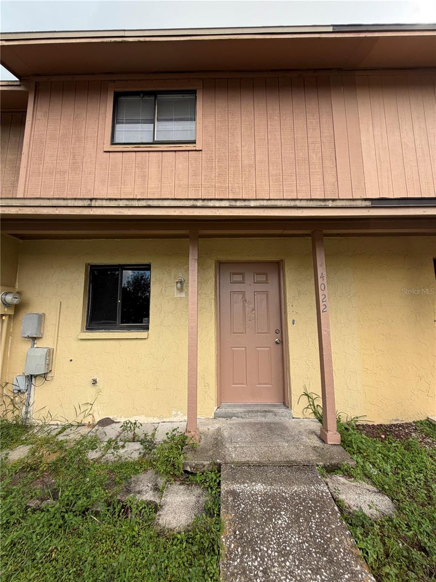 4022 OAK LIMB COURT, Tampa, FL 33614