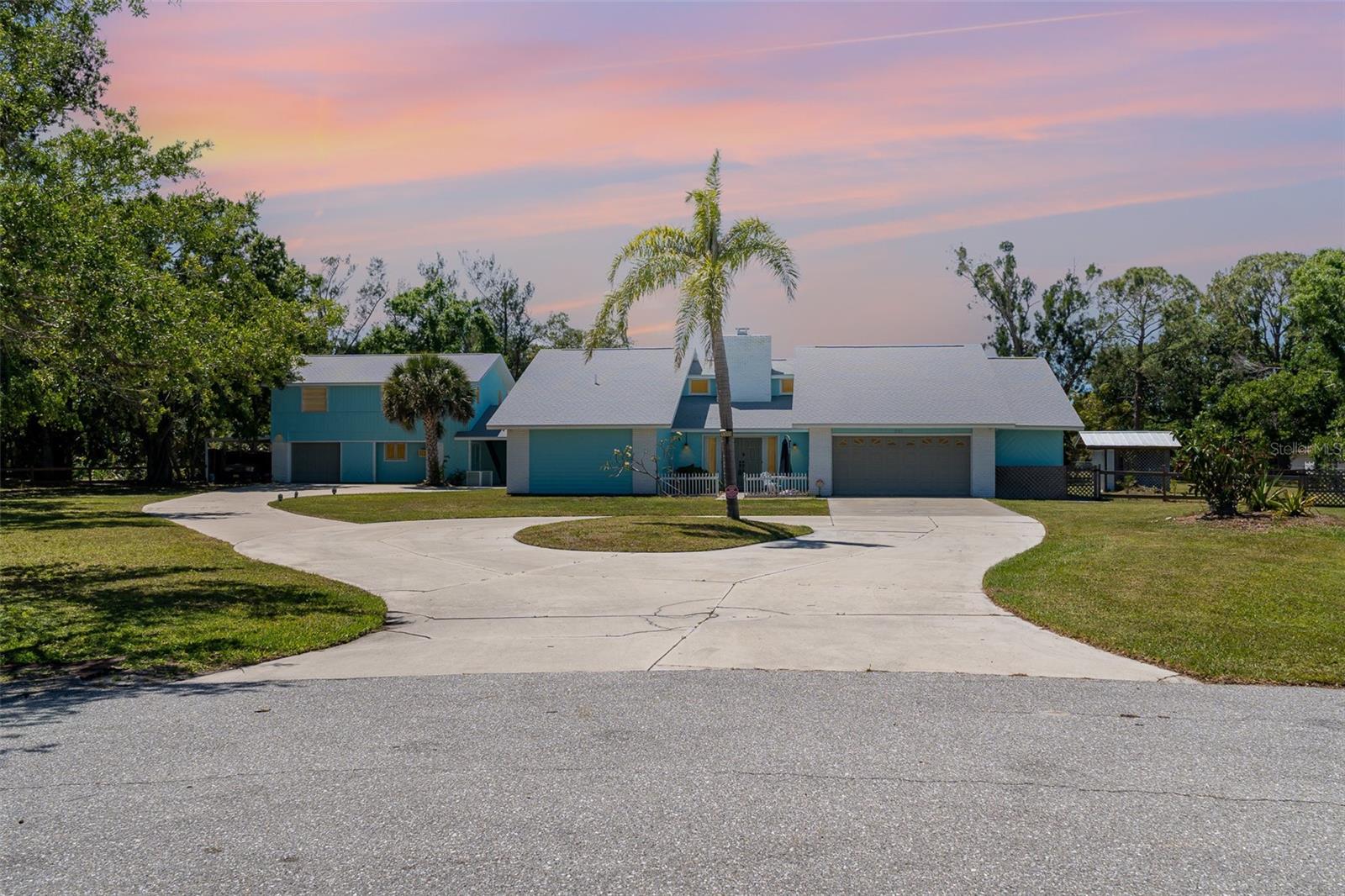 1305 GREENFIELD CIRCLE, Venice, FL 34292