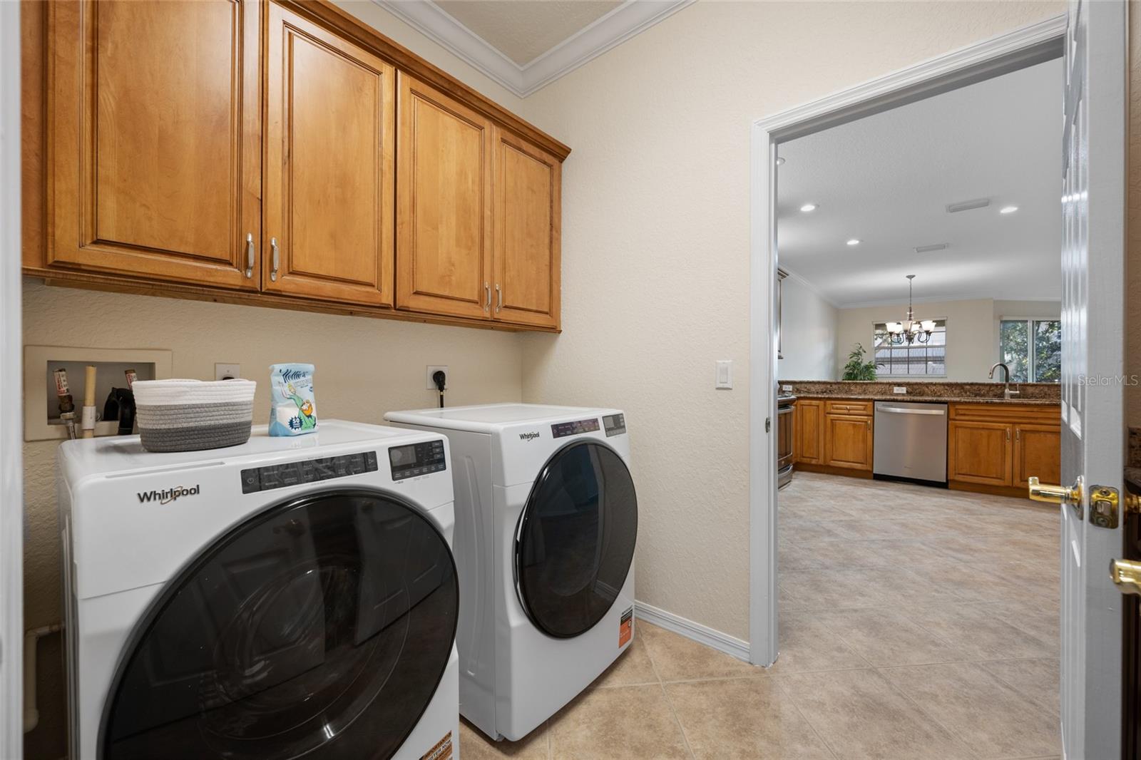 Laundry Rm w/Brand New Washer & Dryer!