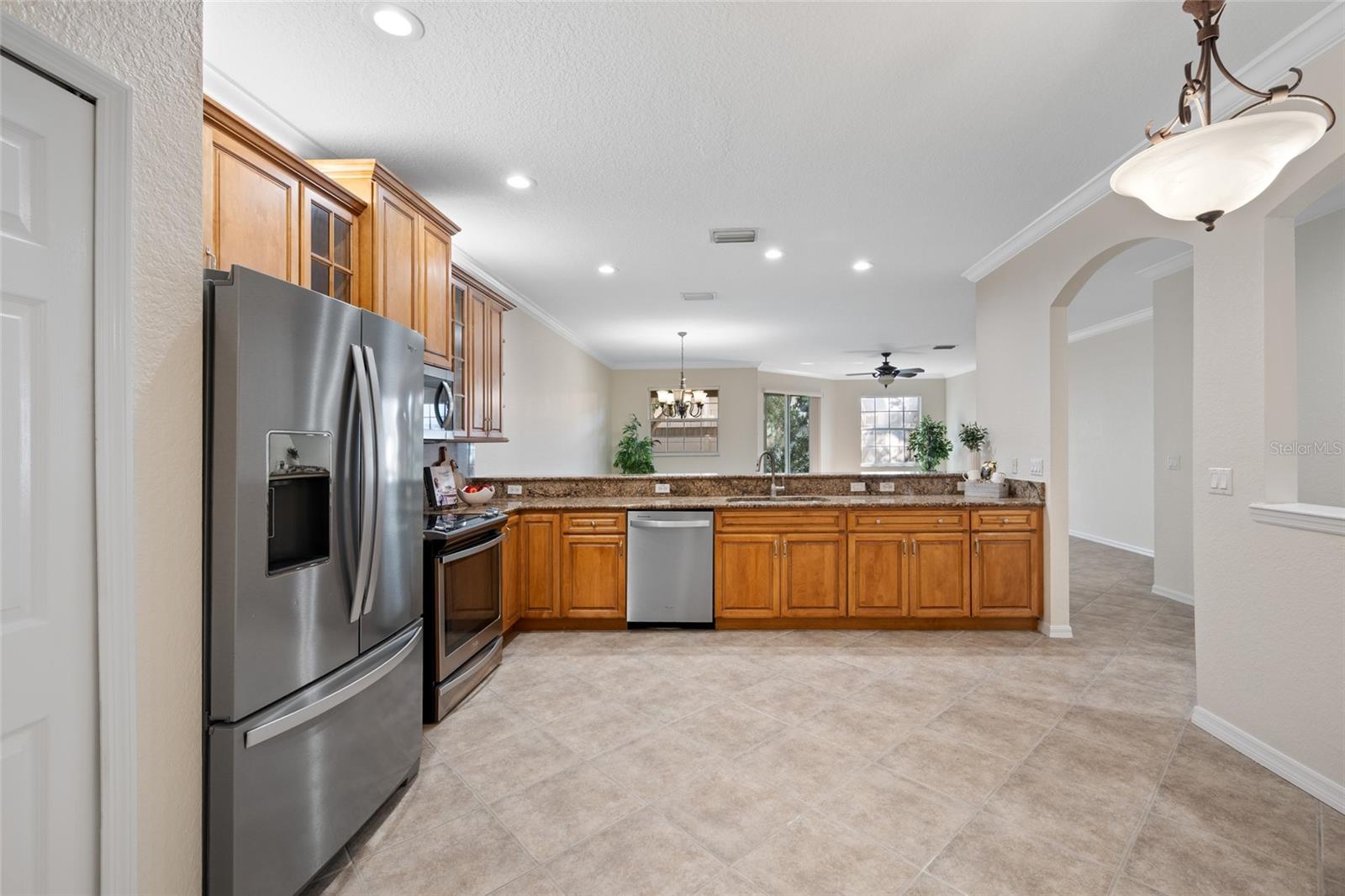 Spacious Eat-in Area!