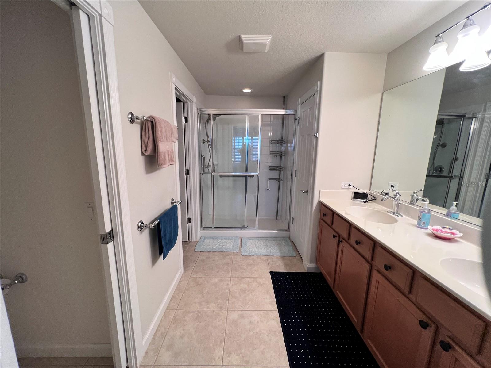 6058 BENEVENTO DRIVE, Sarasota, FL 34238
