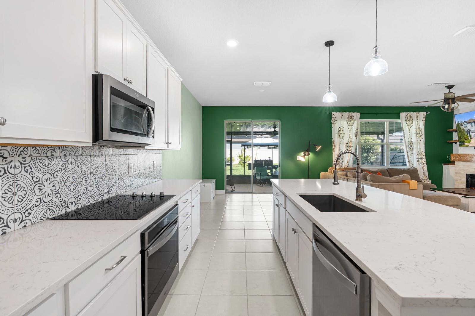 10316 WINE PRESS AVENUE, Riverview, FL 33578