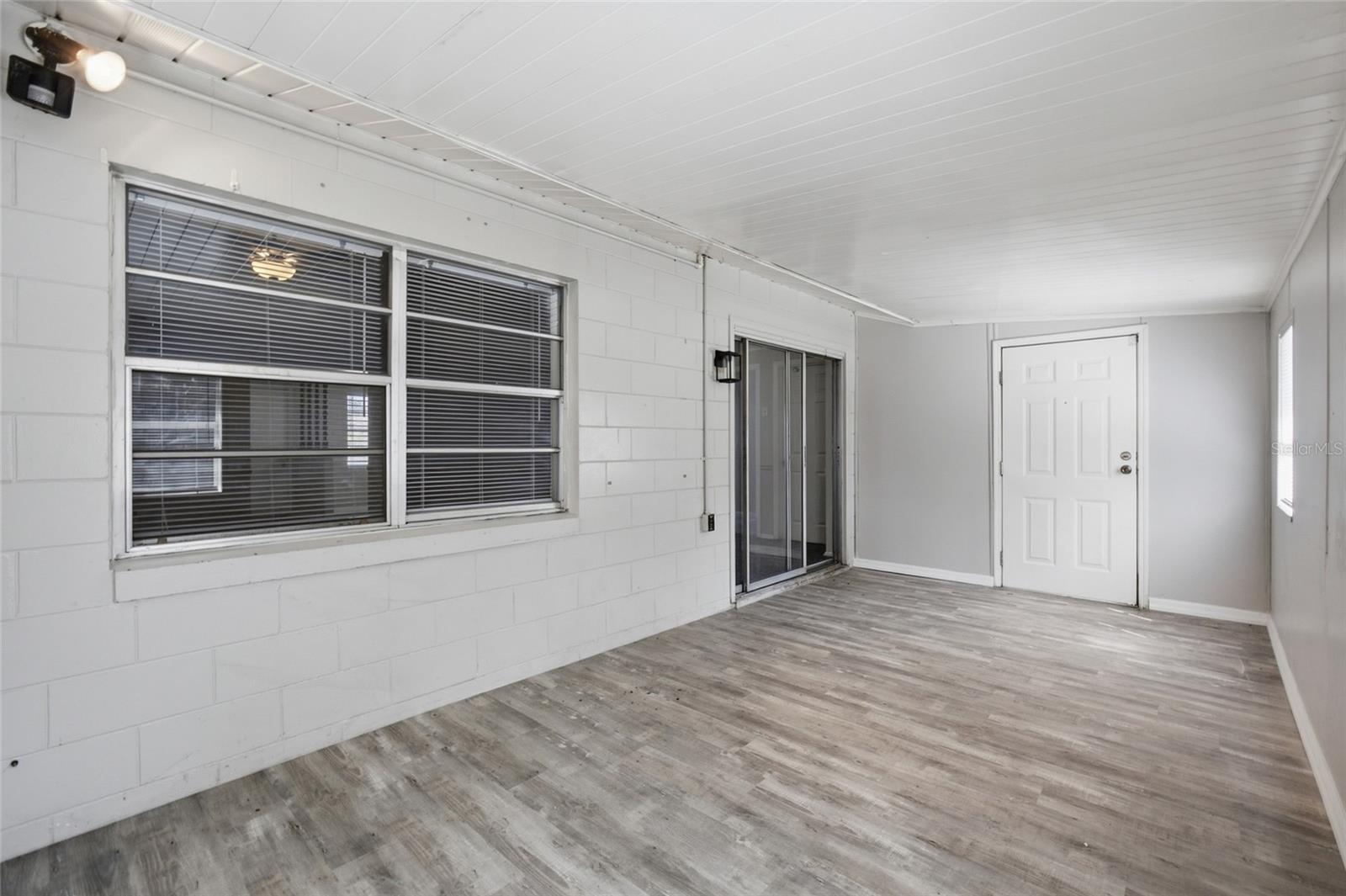 721 GREENLEAF LANE, Lake Wales, FL 33853