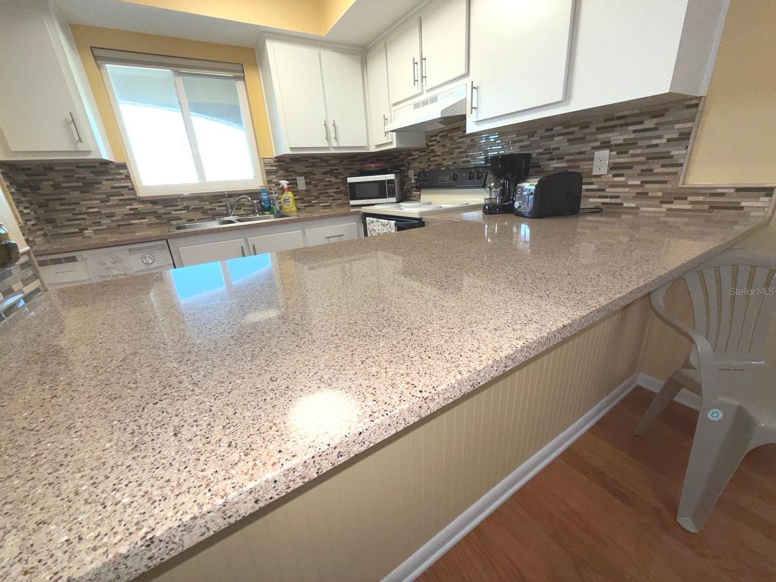 Huge PENTHOUSE - CORNER UNIT