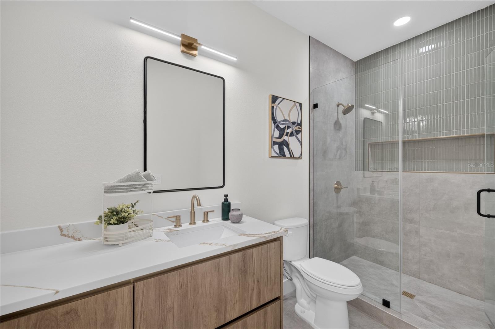Bedroom 1 En-suite