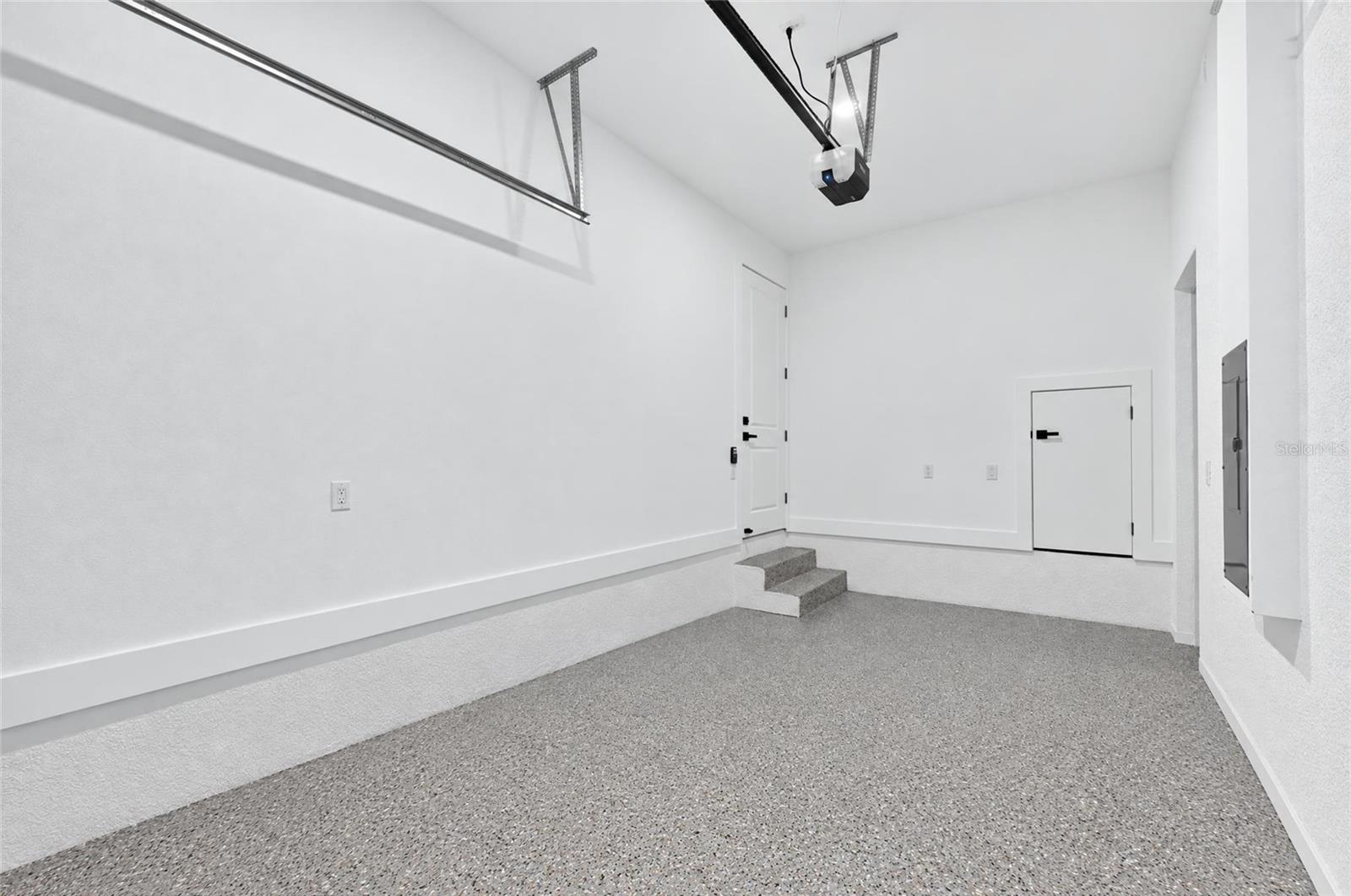 2601 N 1/2 ALBANY AVENUE, Tampa, FL 33607