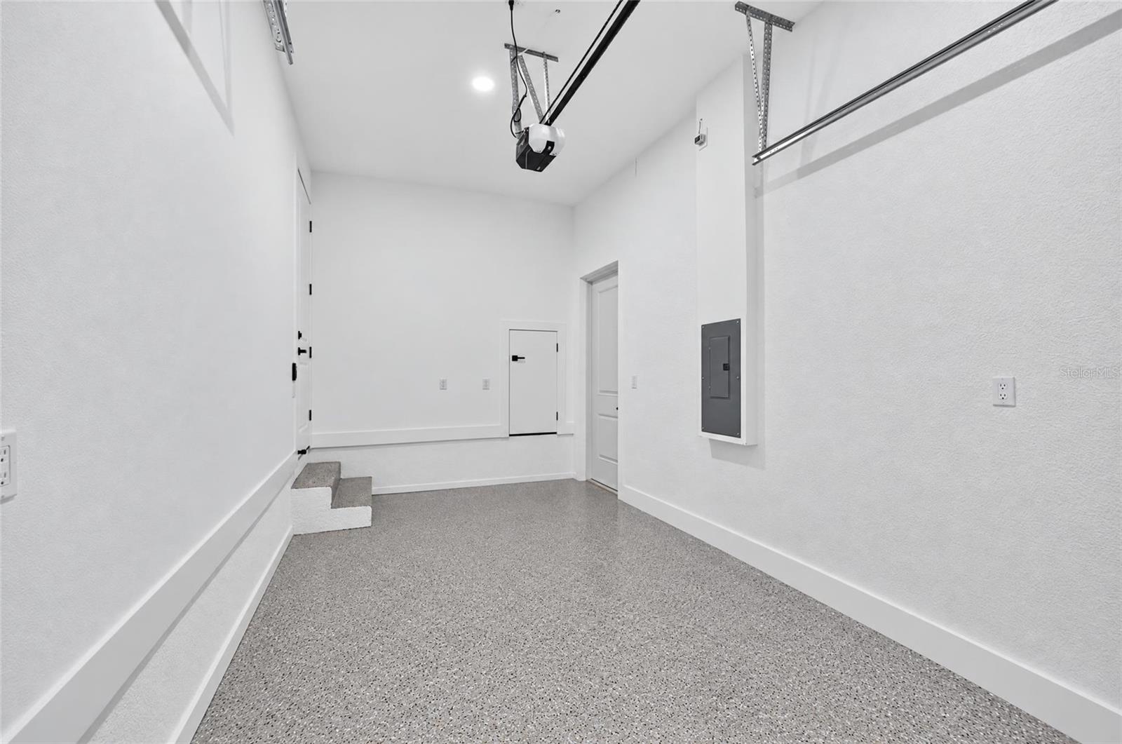 2601 N 1/2 ALBANY AVENUE, Tampa, FL 33607