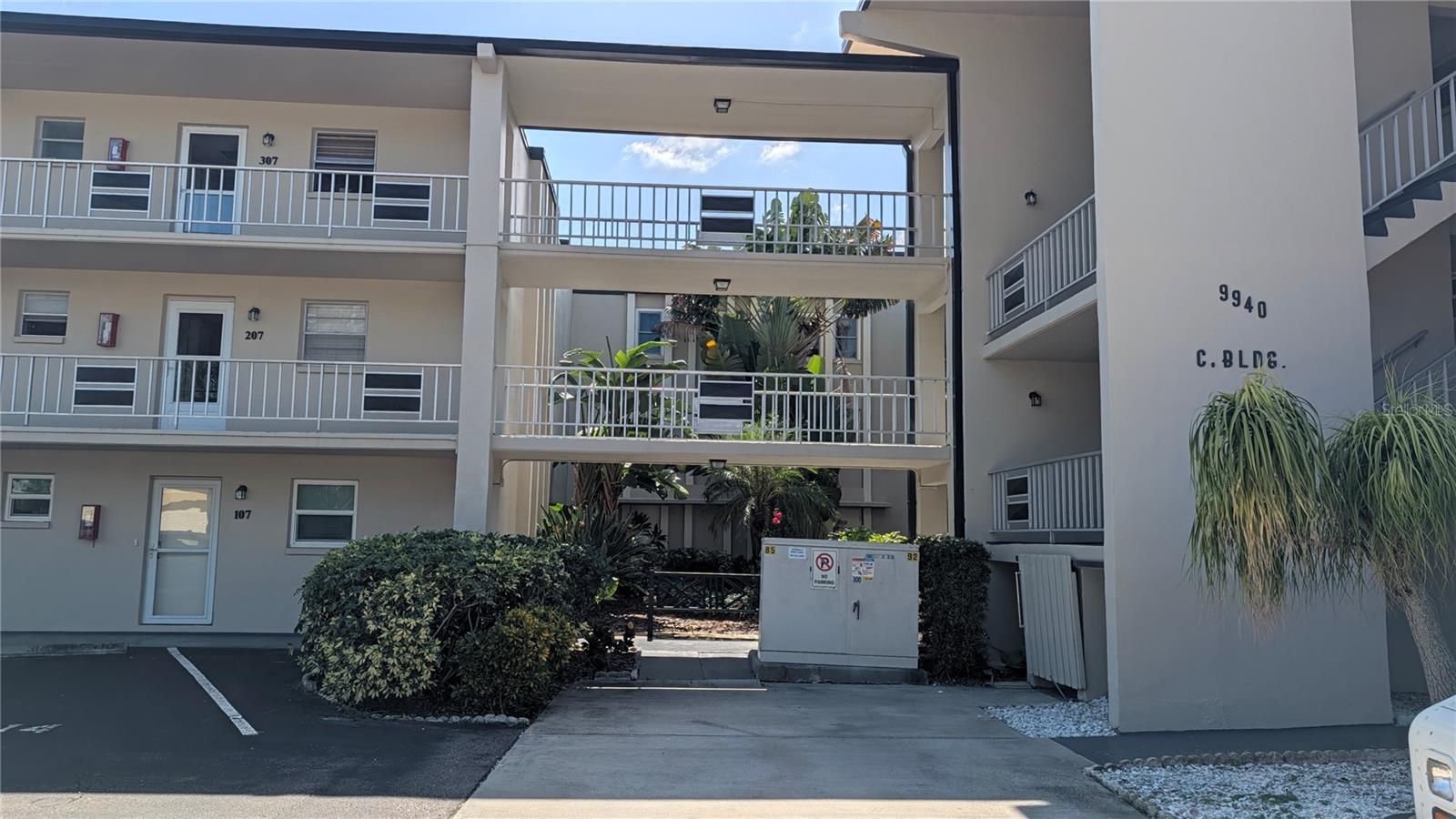 9940 47TH AVENUE N, #206, St Petersburg, FL 33708