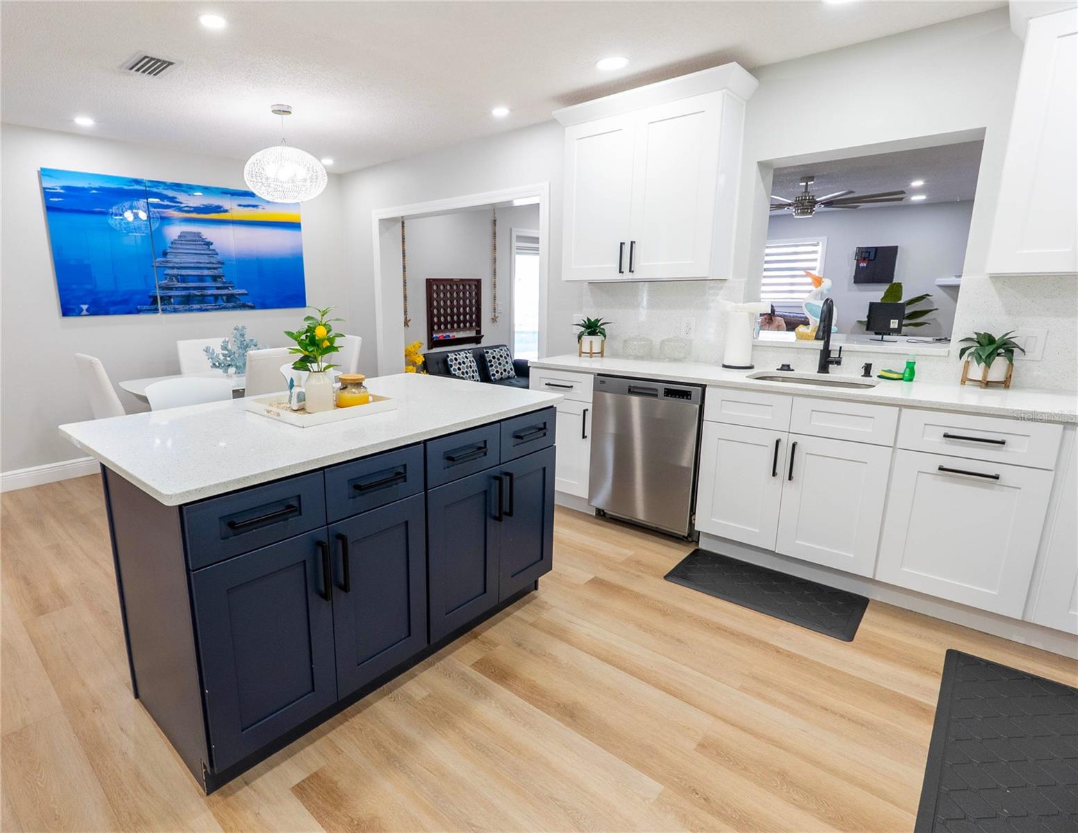 6727 SWAIN AVENUE, Tampa, FL 33625