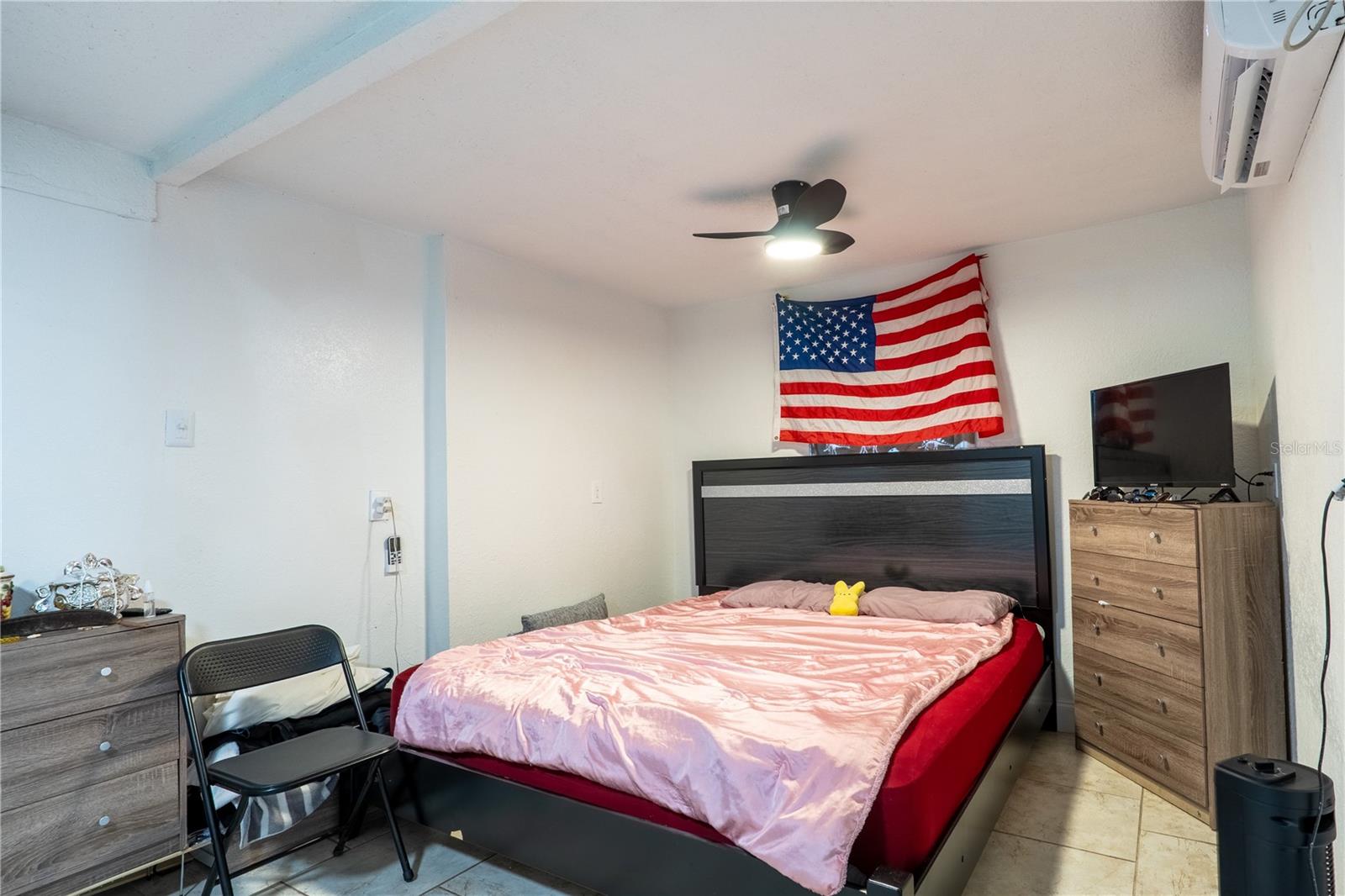 8819 W BROAD STREET, Tampa, FL 33615