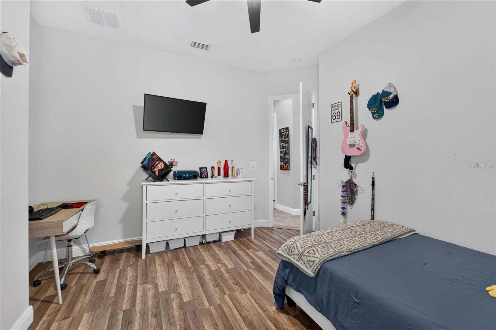 7007 COVINGTON STONE AVENUE, Apollo Beach, FL 33572