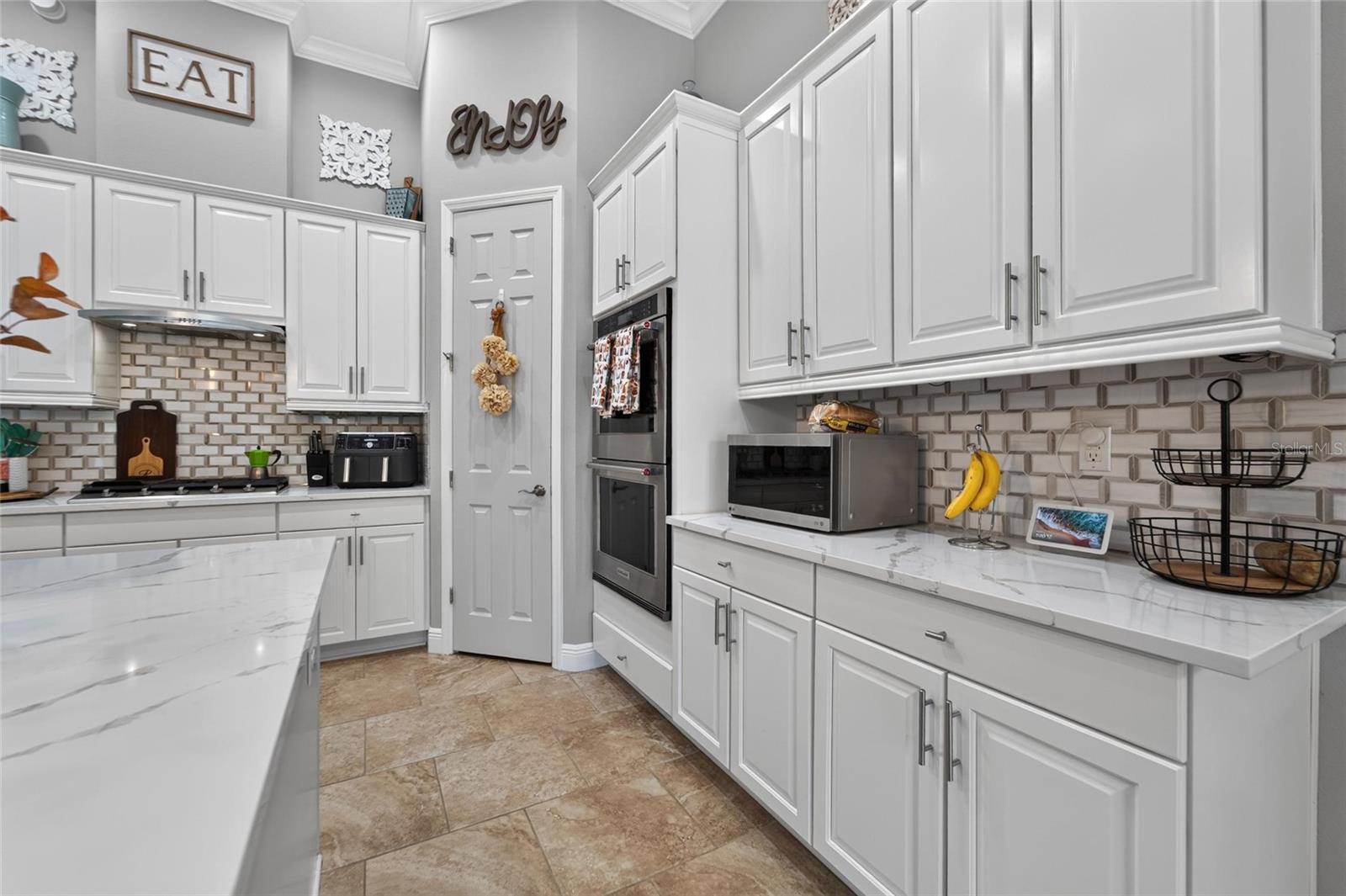 7007 COVINGTON STONE AVENUE, Apollo Beach, FL 33572