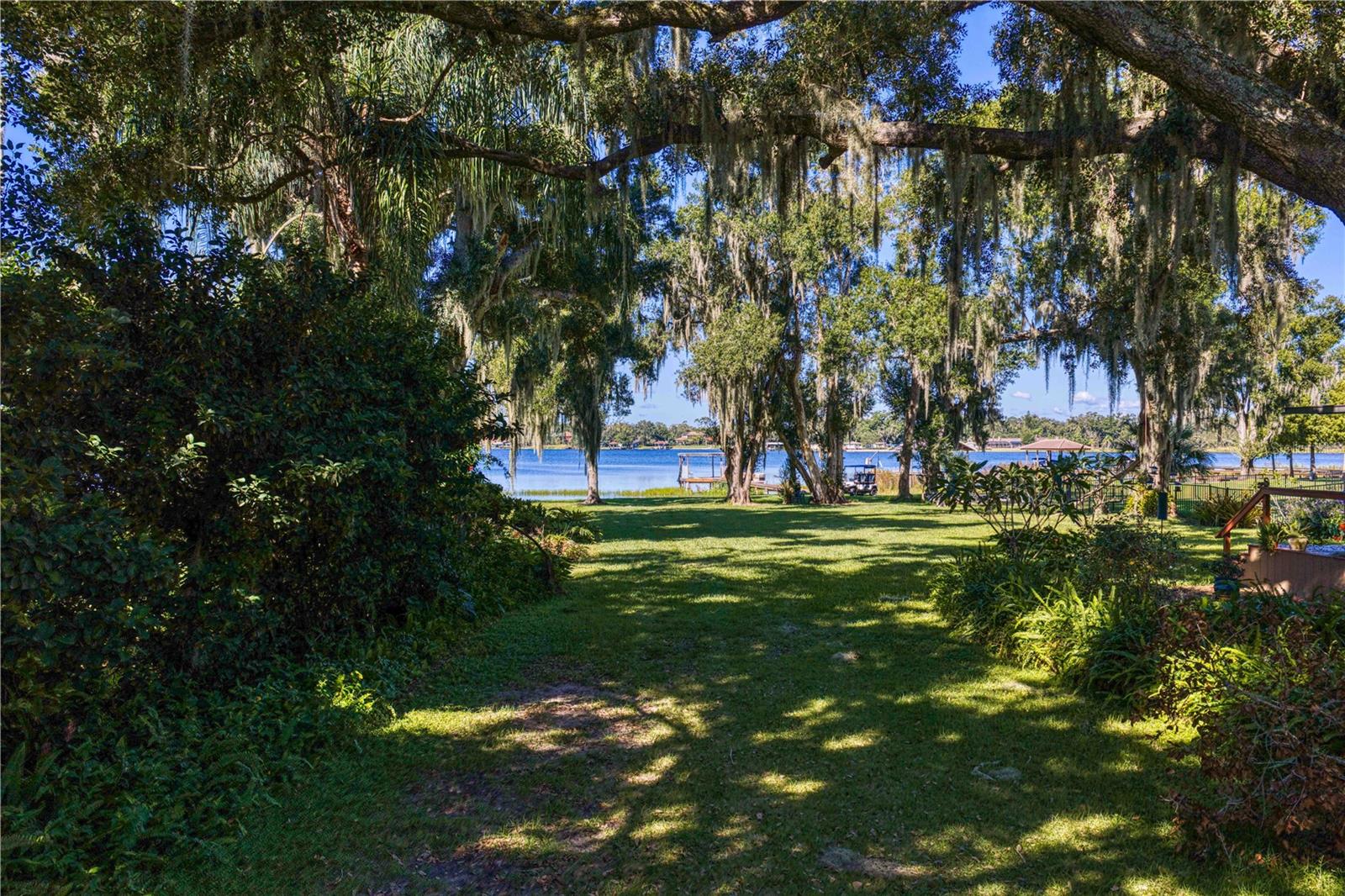 14748 LAKE MAGDALENE CIRCLE, Tampa, FL 33613