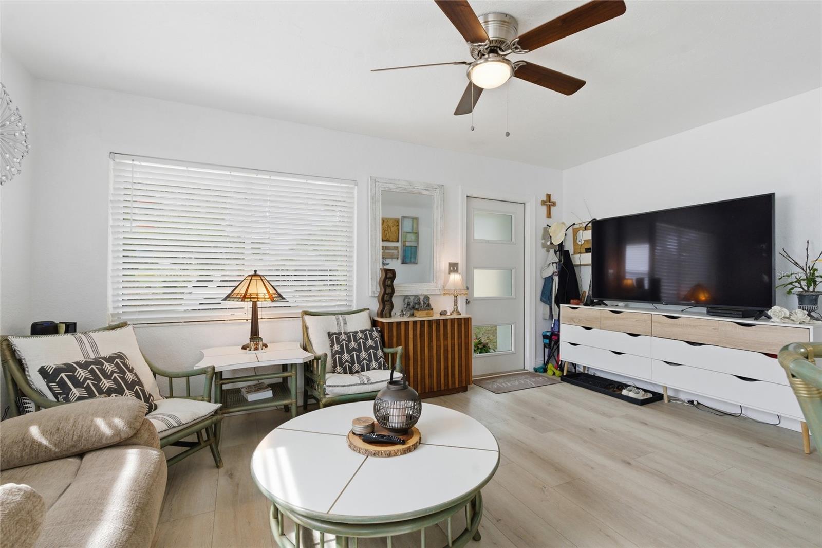6810 4TH AVENUE N, St Petersburg, FL 33710 6810 4TH AVENUE N, St Petersburg, FL 33710
