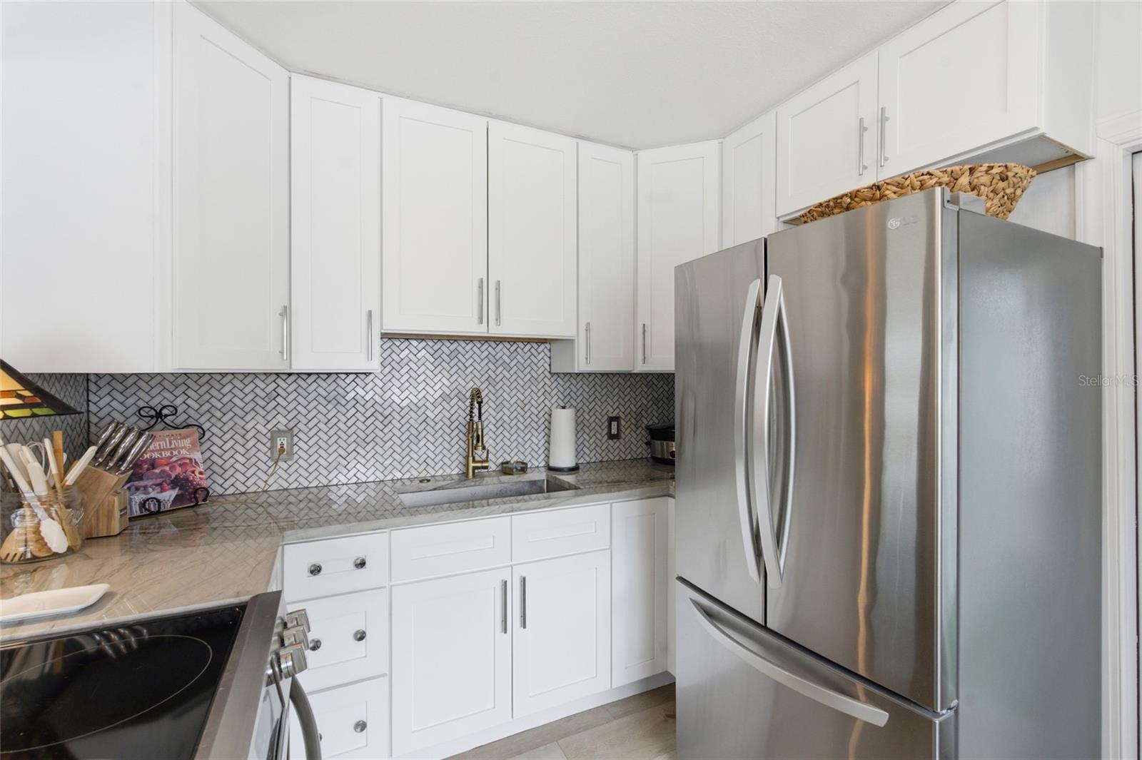 6810 4TH AVENUE N, St Petersburg, FL 33710 6810 4TH AVENUE N, St Petersburg, FL 33710