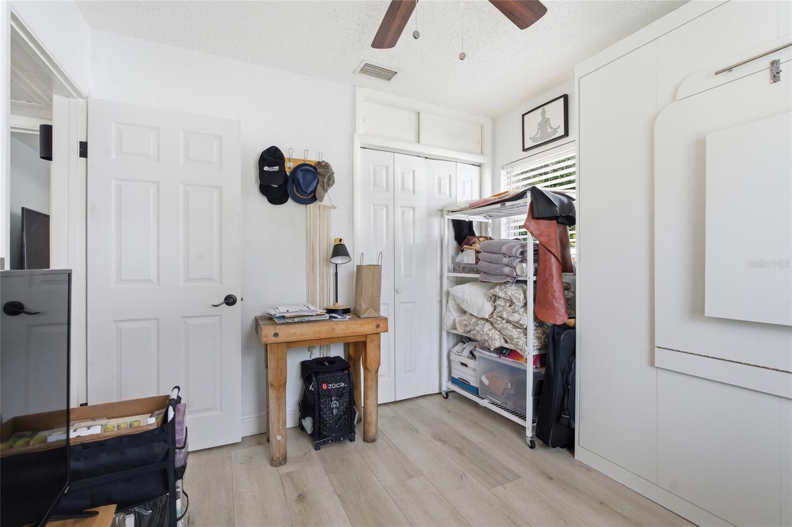 6810 4TH AVENUE N, St Petersburg, FL 33710