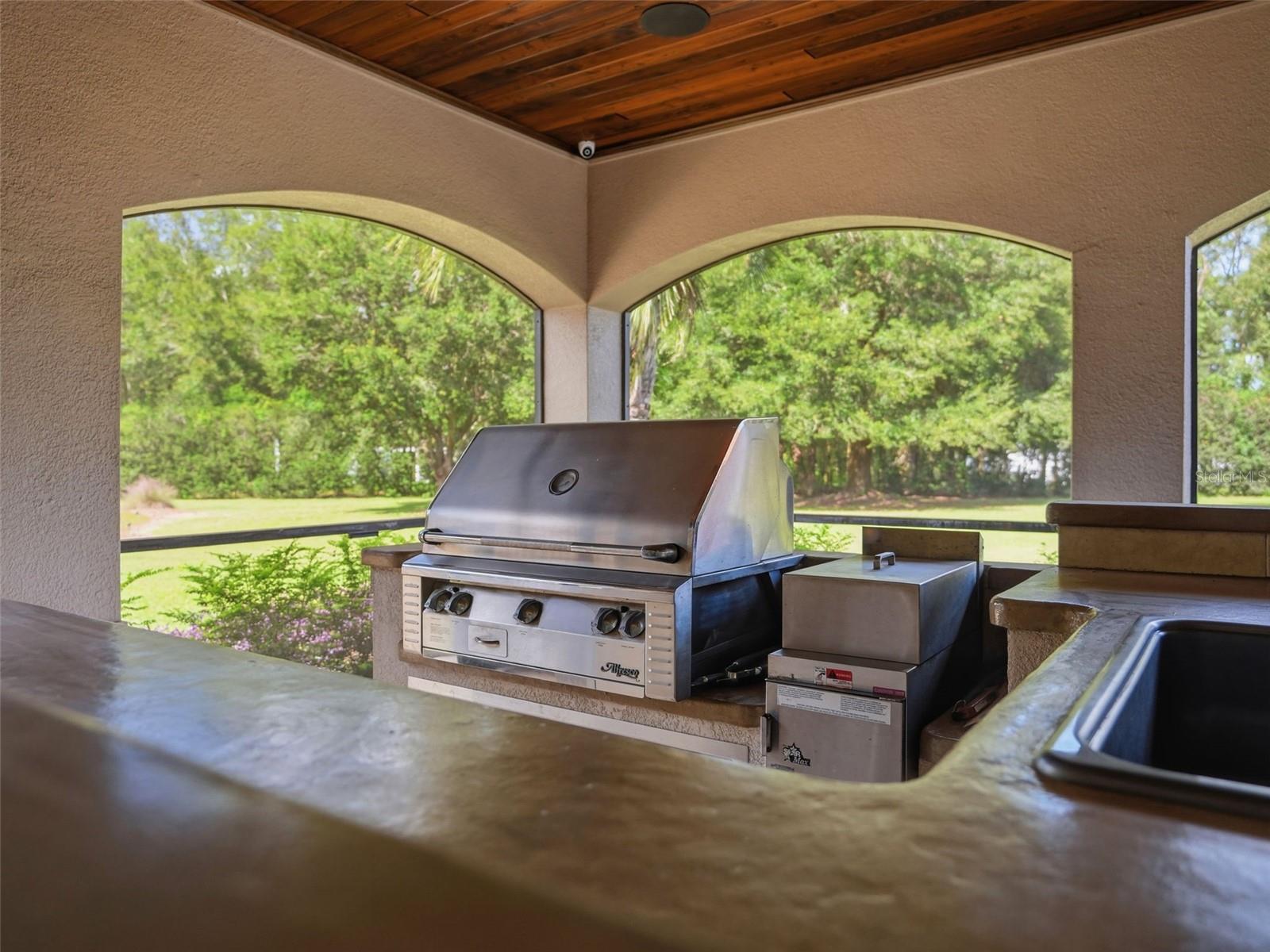 Outdoor Kitchen