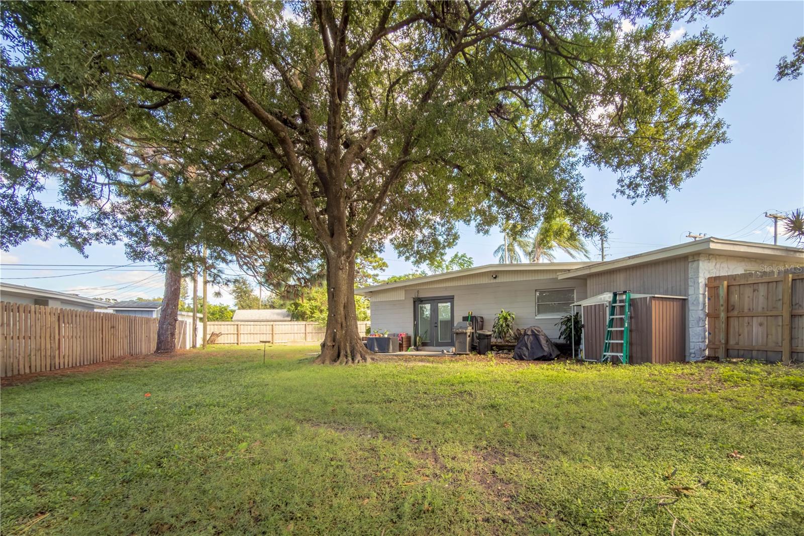8485 PELICAN LANE, Seminole, FL 33777