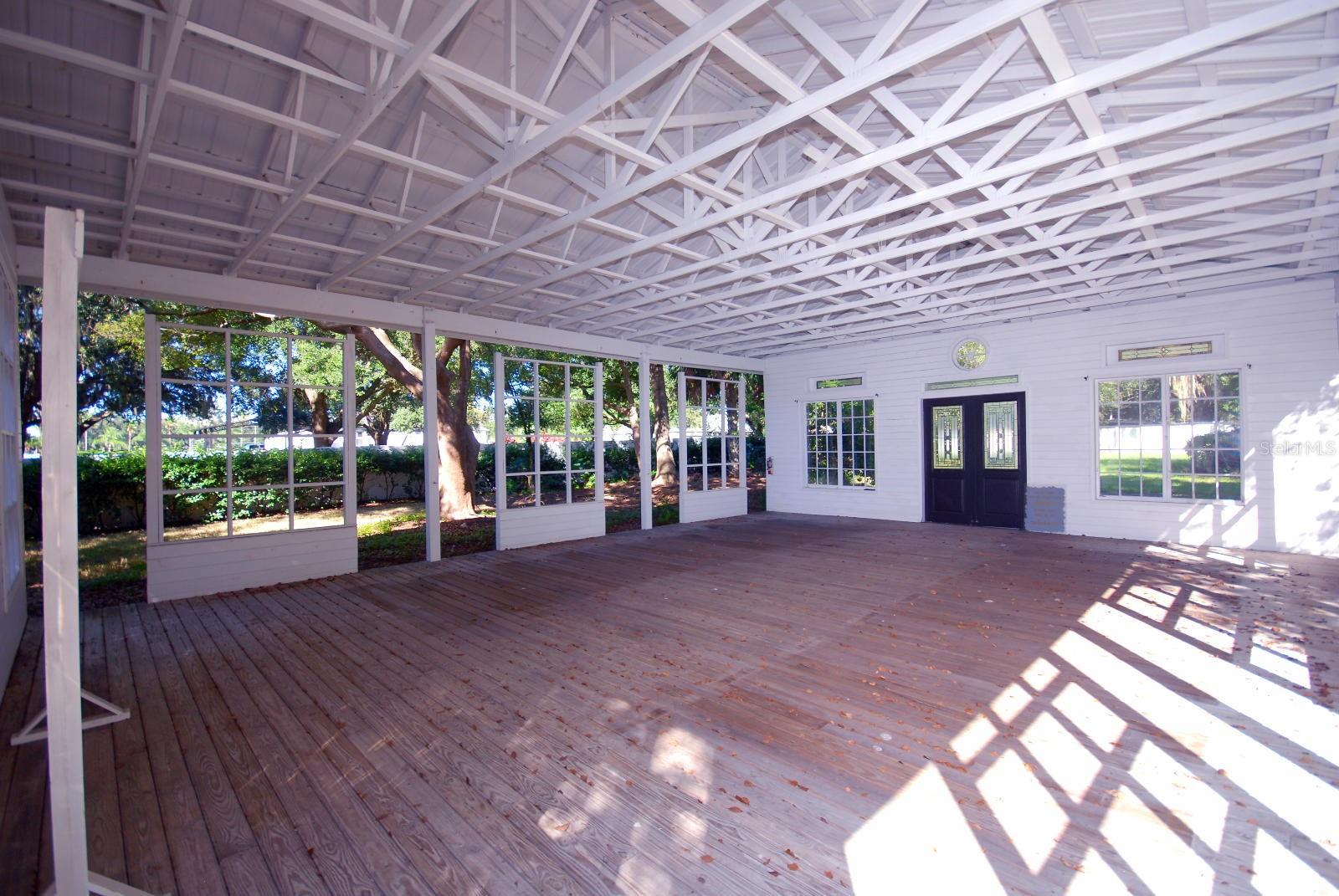 CHAPEL/RV PORT