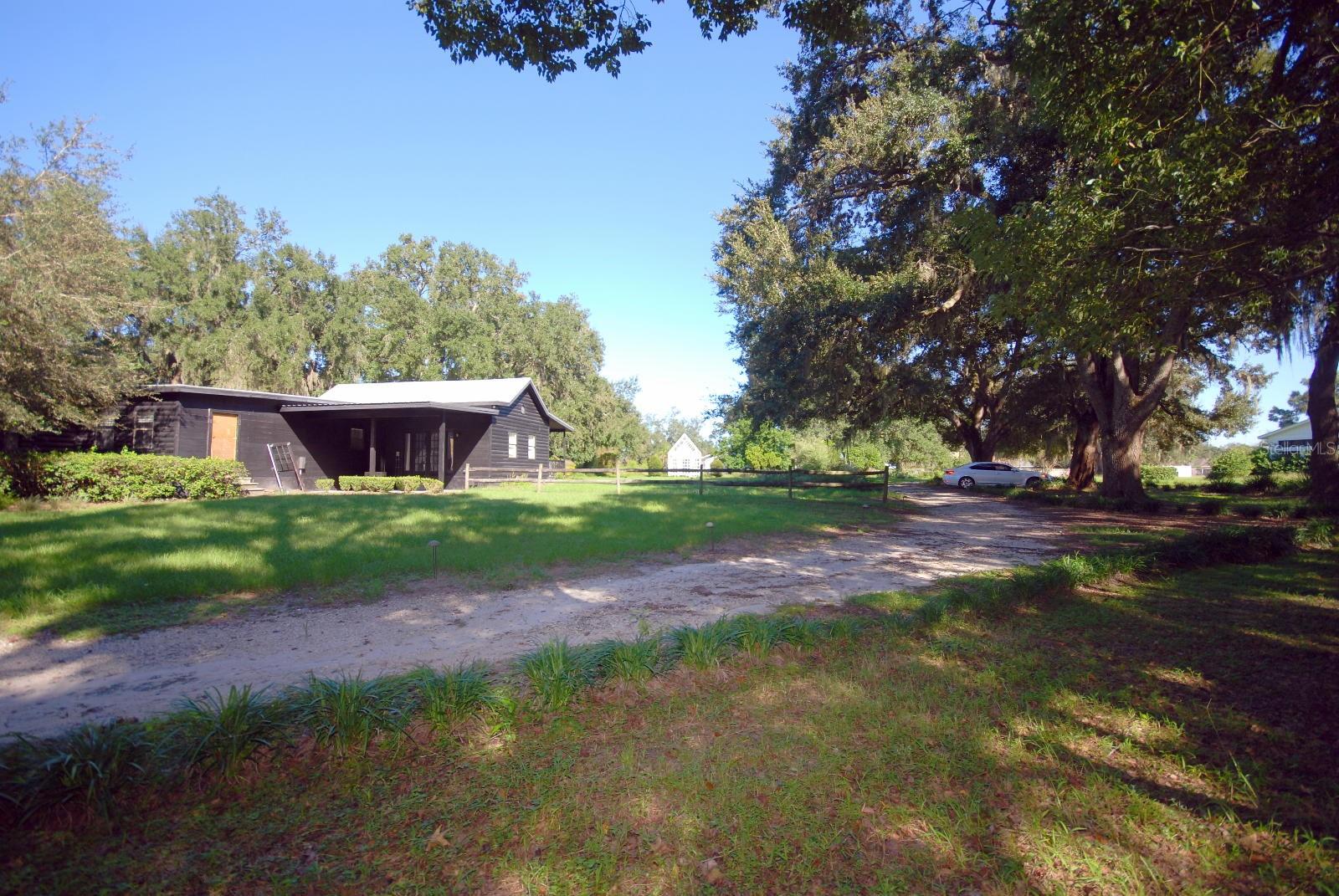 13022 E WHEELER ROAD, Dover, FL 33527
