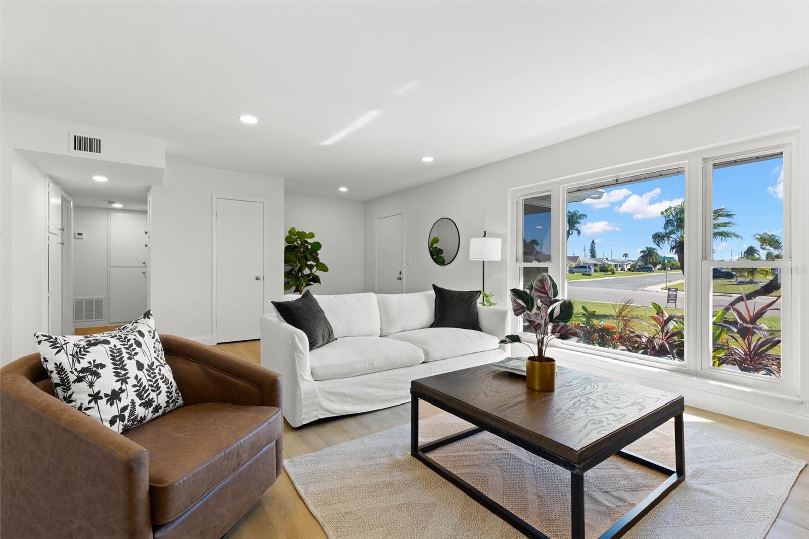 1220 VALLEY FORGE BOULEVARD, Sun City Center, FL 33573
