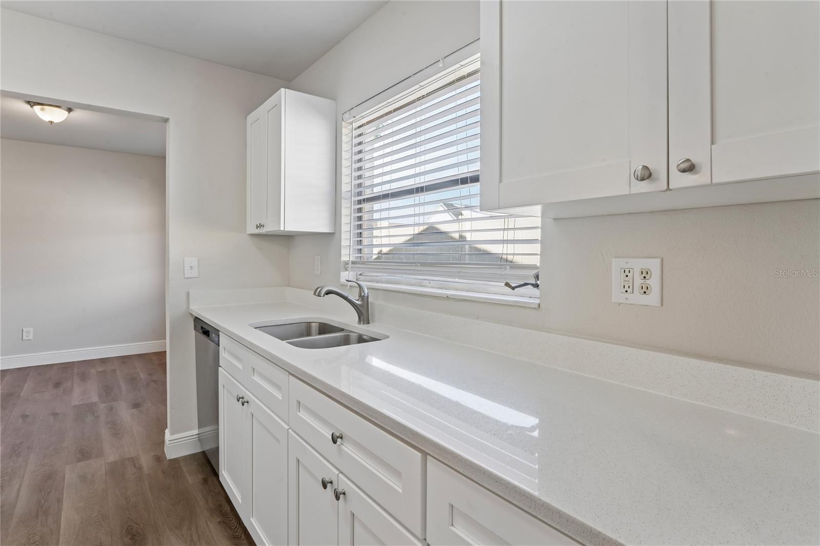 4810 WYNWOOD DRIVE, Tampa, FL 33615